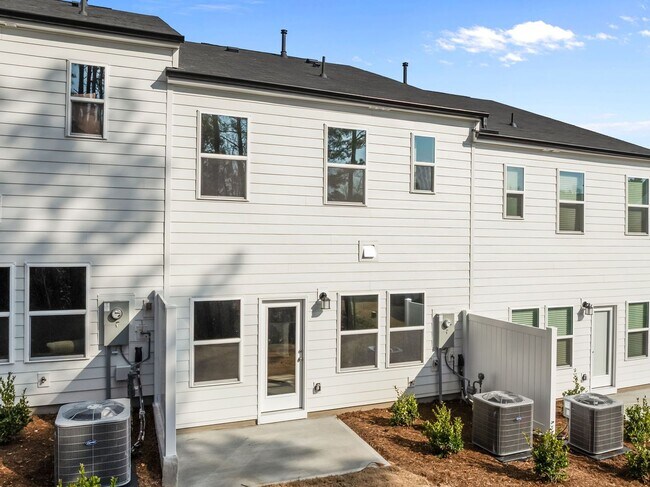Building Photo - Prime Durham Townhome in Bull City North – Beautiful 3BR/2.5BA with 1-Car Garage