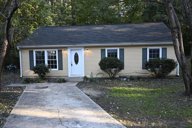 Building Photo - For Rent: Beautiful 3-Bedroom Home in Durh...