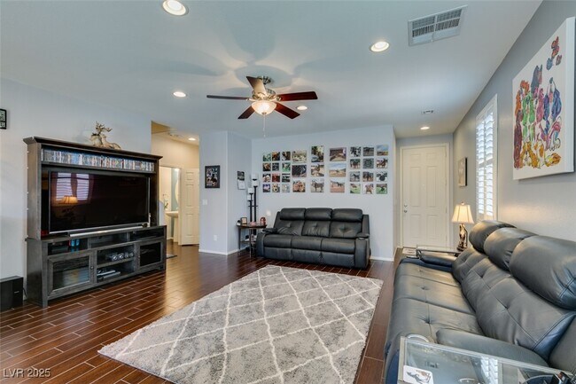 Building Photo - 7859 Shoreline Ridge Ct