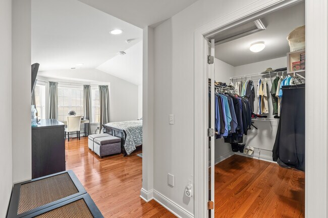 Building Photo - 1 Wilderswood Way