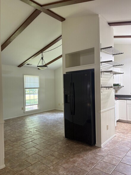 Building Photo - 124 Appletree Ct