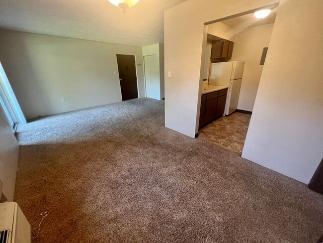 Building Photo - 1 Bedroom 1 Bath-Moon Township