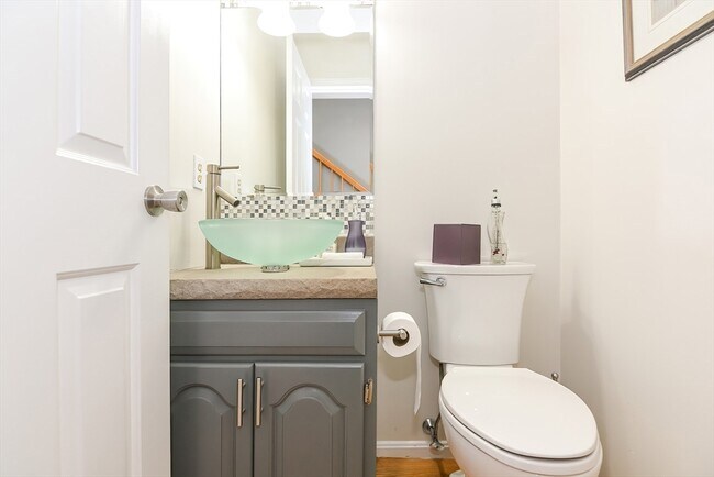 Building Photo - 109 Salem St