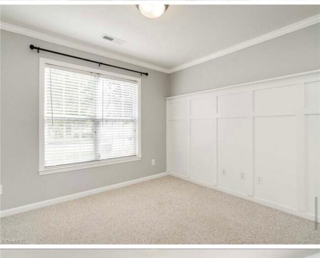 Building Photo - 5950 Bluestem Cir