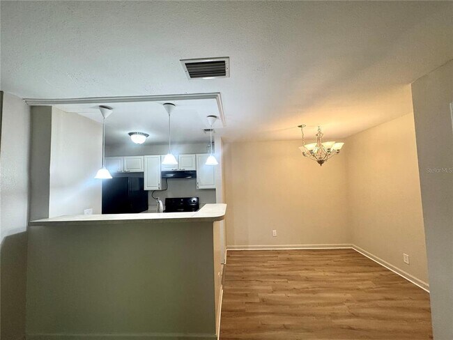 Building Photo - 1400 Gandy Blvd N
