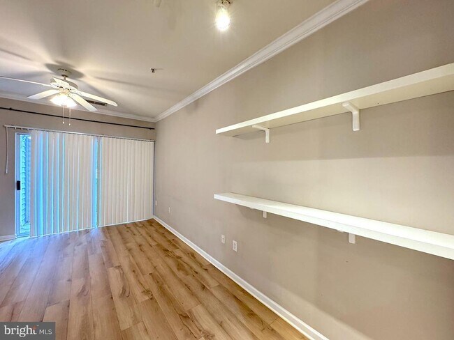 Building Photo - 12921 Centre Park Cir