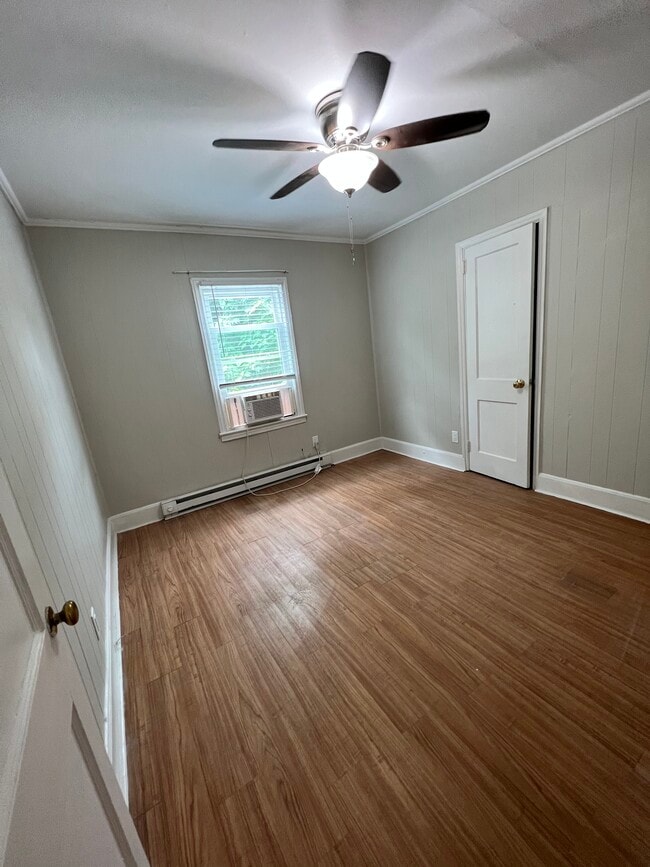 Building Photo - 130 Reid St