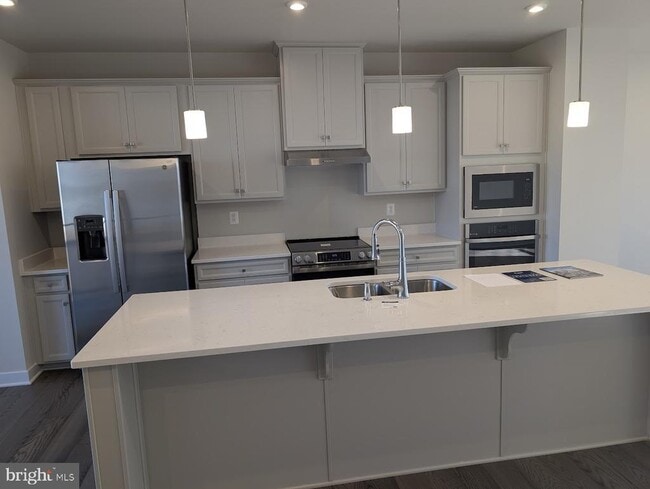 Building Photo - 4903 Dunhaven Dr