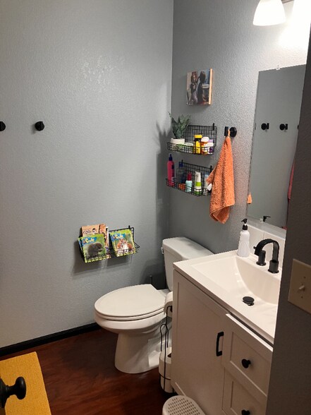 Building Photo - 2451 W 44th St