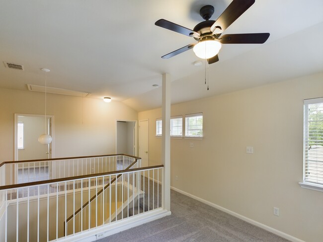 Building Photo - 15123 Meredith Ln