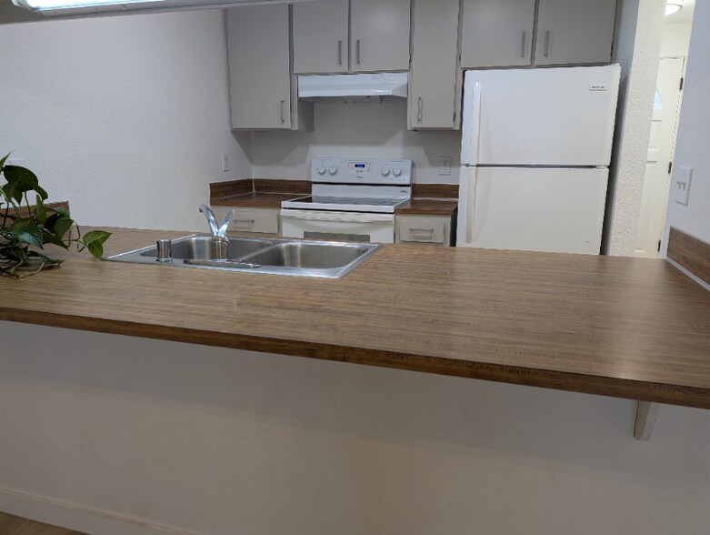 Building Photo - 4617 80th St NE