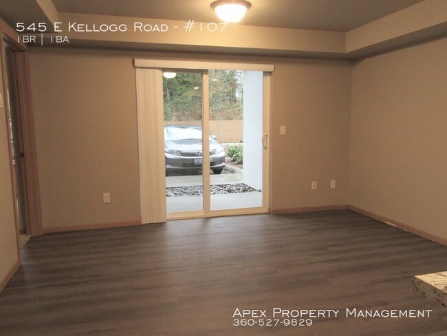 Building Photo - 545 E Kellogg Rd