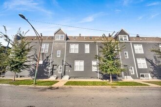 Building Photo - 3300 W Pershing Rd