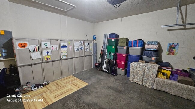 Building Photo - Beautiful 3 Bedroom Home for Rent in Oakbr...