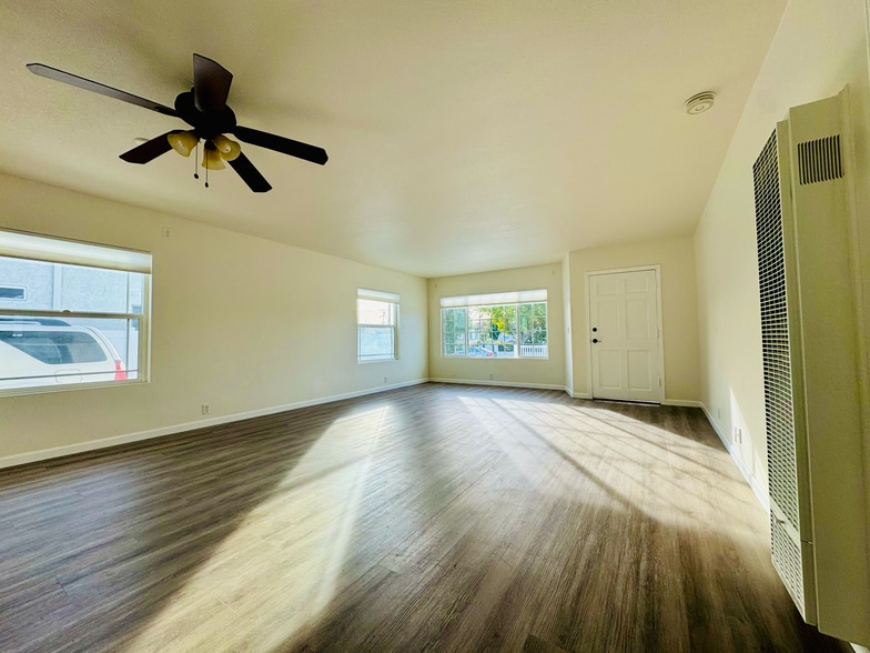 Building Photo - 20606 Raymond Ave