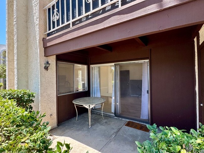 Building Photo - 6878 Navajo Rd