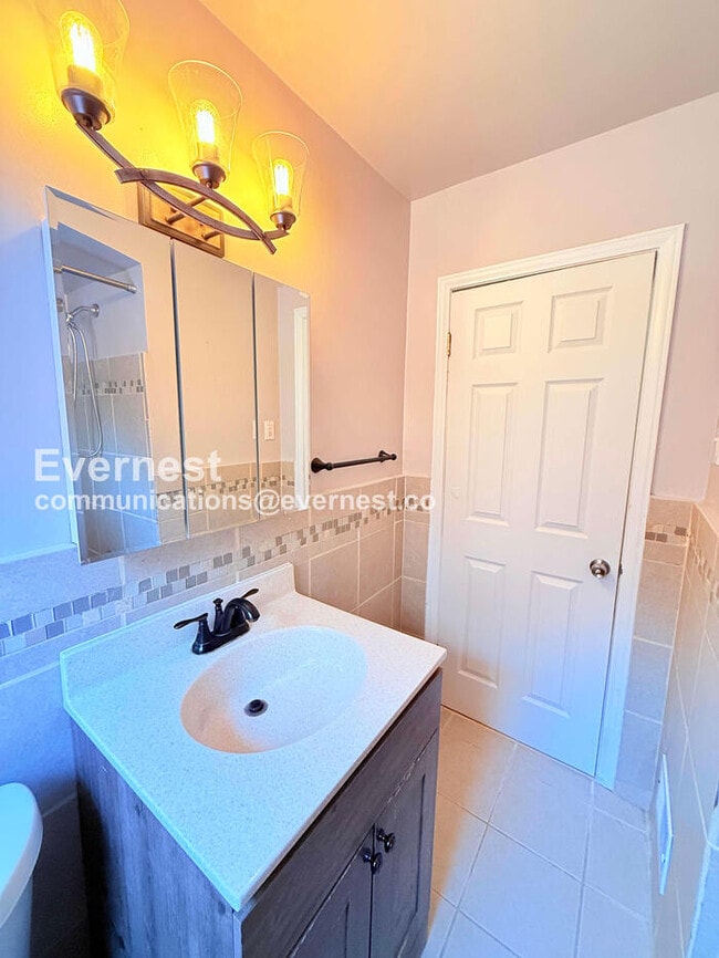 Building Photo - 11408 Seminole