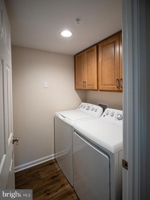 Building Photo - 15210 Elkridge Way