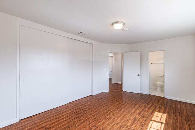 Building Photo - 8645 Hervey St