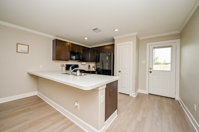 Building Photo - 4235 Palmetto Grv Ln