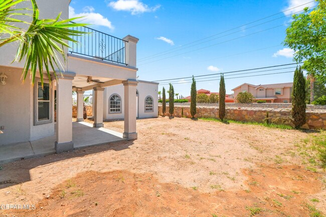 Building Photo - 3209 Tierra Ave Pl