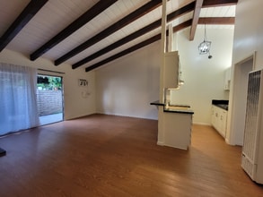 Building Photo - 7340 Ventura Canyon Ave