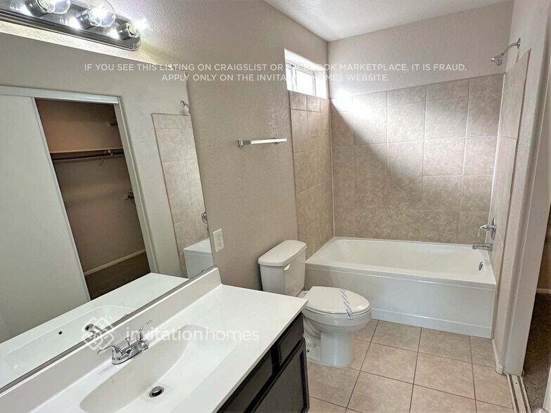 Building Photo - 8931 W Fullam St