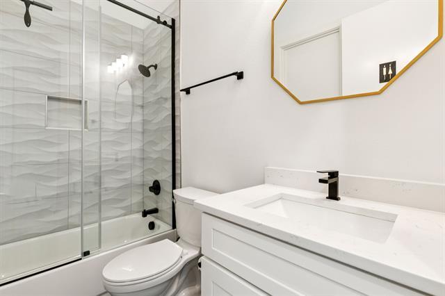 Building Photo - 4948 Blaynes View Dr