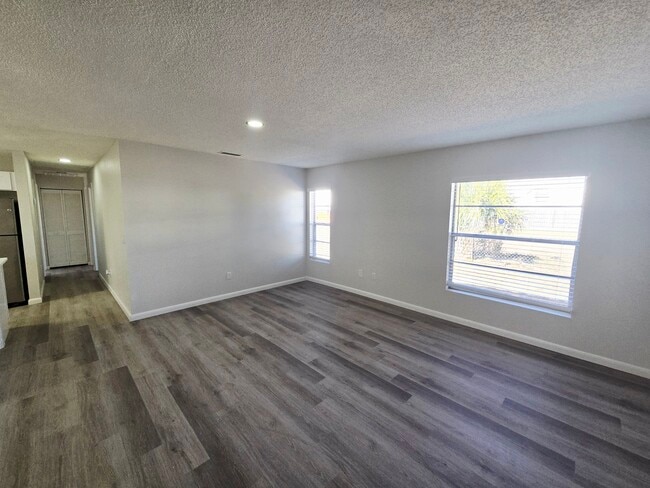 Building Photo - 843 42nd St S