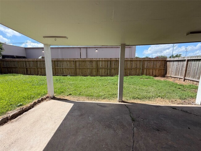 Building Photo - 14407 Locke Ln