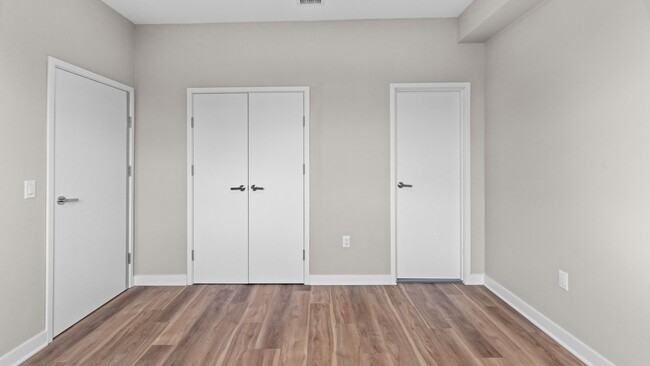 Building Photo - 475 Communipaw Ave