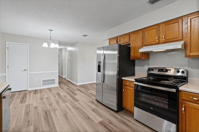 Building Photo - 22710 Mattingly St