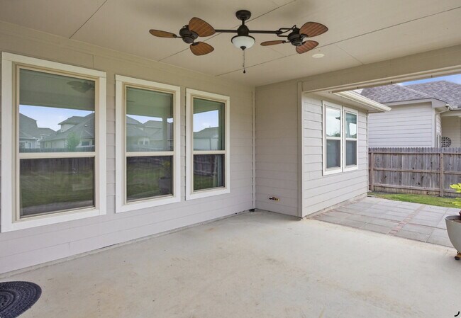 Building Photo - 10051 Mulhouse Dr