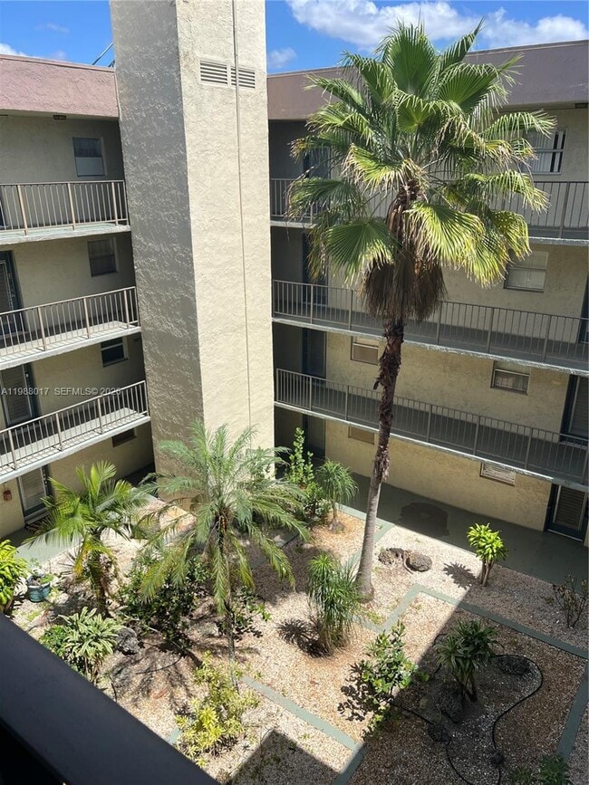 Building Photo - 1800 SW 81st Ave