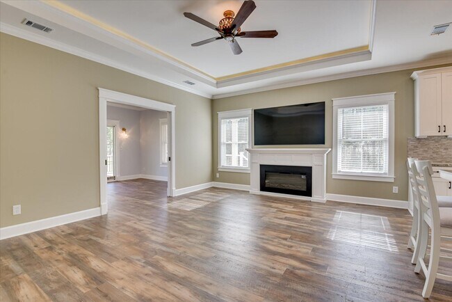 Building Photo - 400 Rish Store Rd