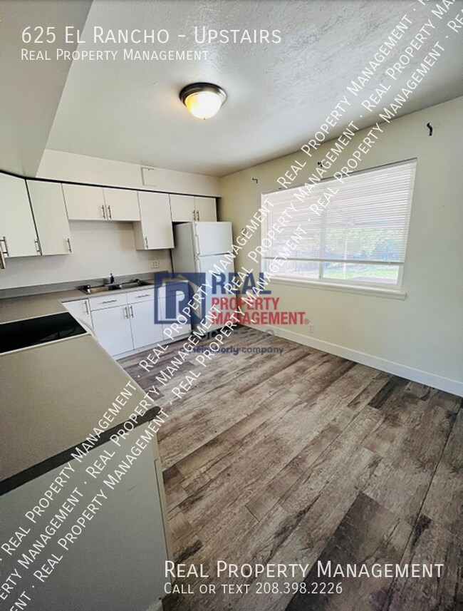 Building Photo - 625 El Rancho Blvd
