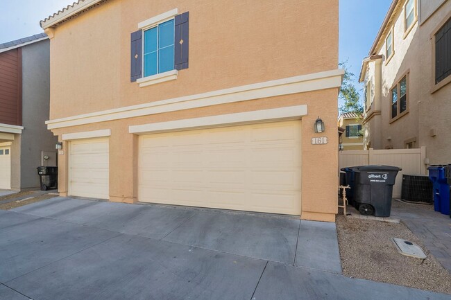 Building Photo - Town home near downtown Gilbert