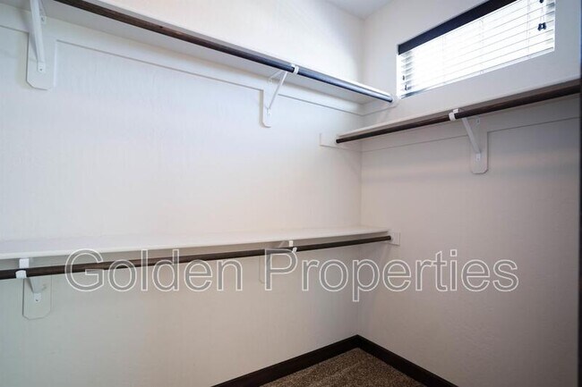 Building Photo - 6677 N Gavin Loop