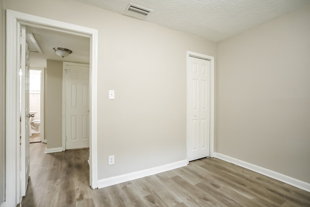 Building Photo - 6227 Pine Summit Dr