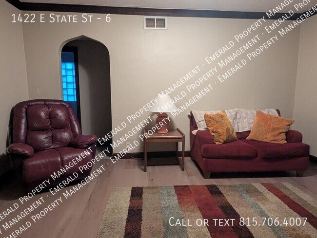 Building Photo - 1422 E State St