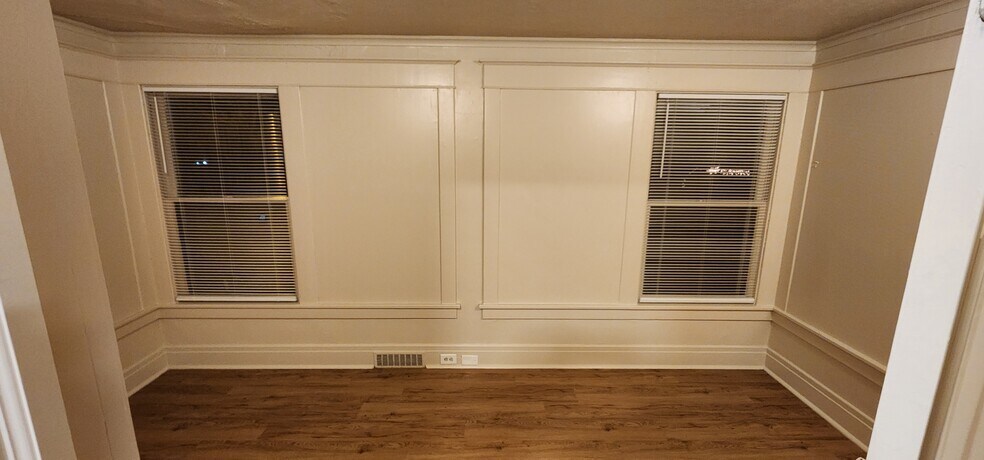 Building Photo - 204 Winspear Ave