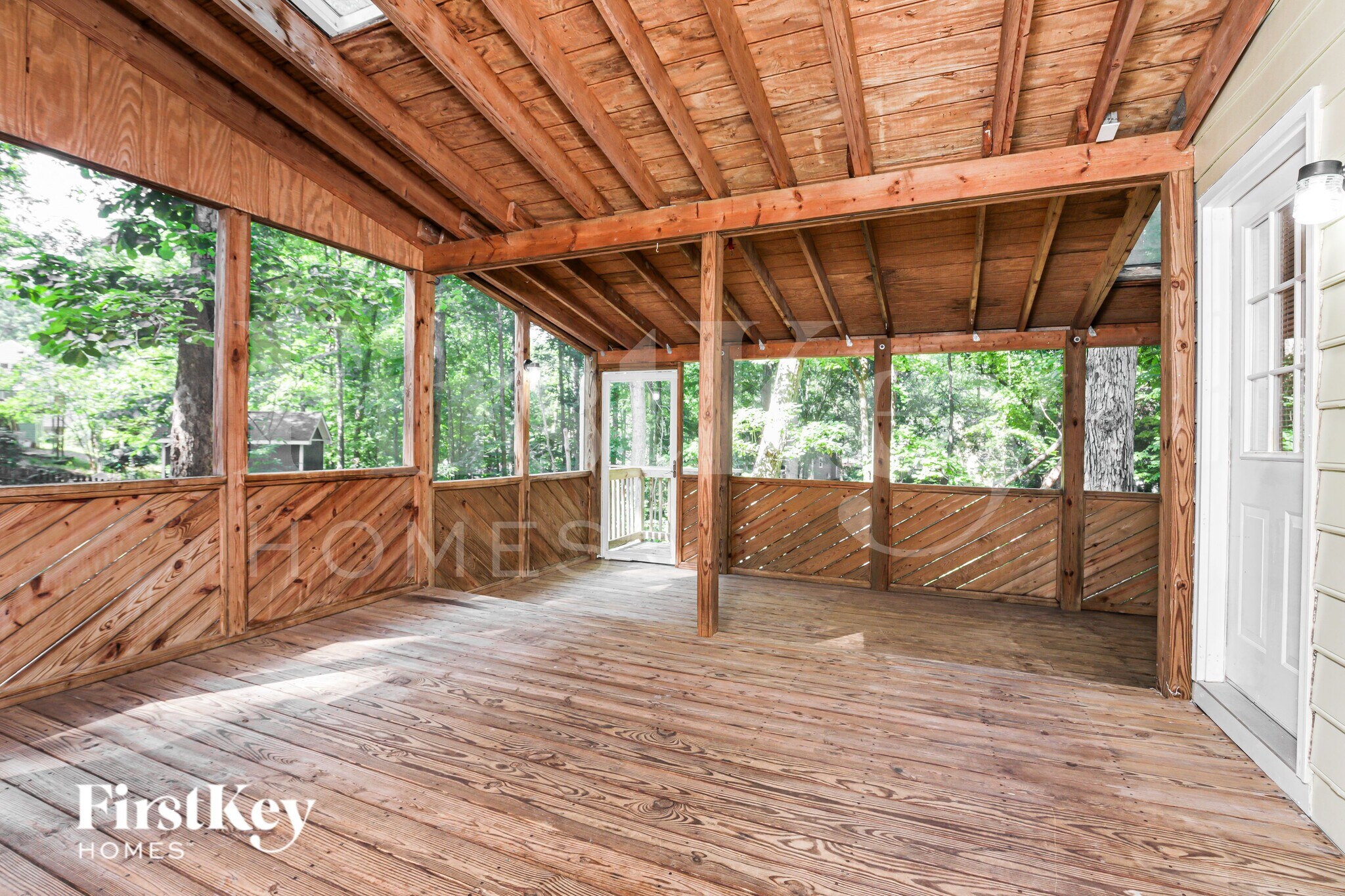 Building Photo - 322 Amherst Creek Dr