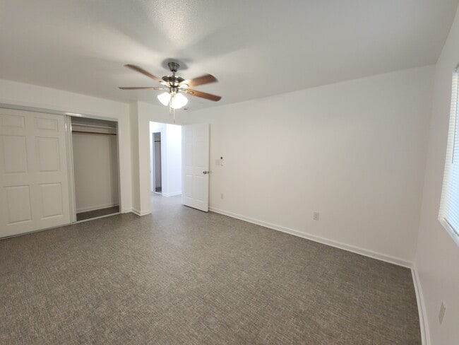 Building Photo - 1530 Aloha St