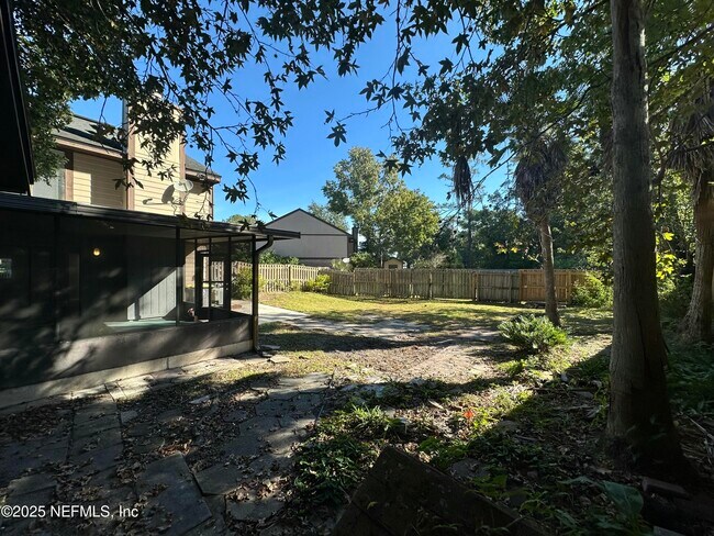 Building Photo - 7042 Prestwick Cir S