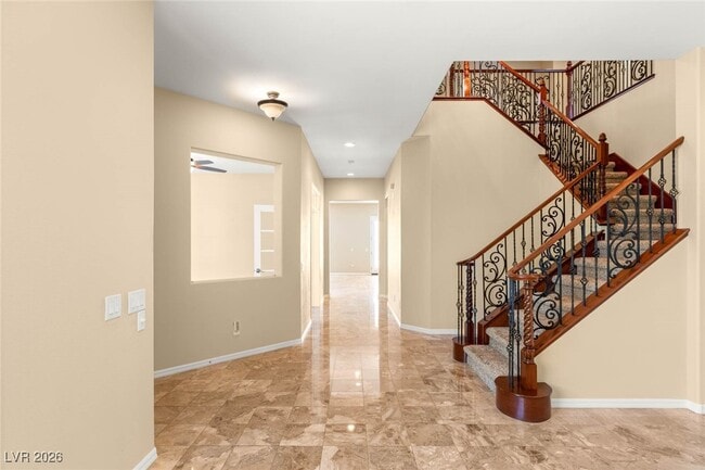 Building Photo - 17 Morninglow Pass