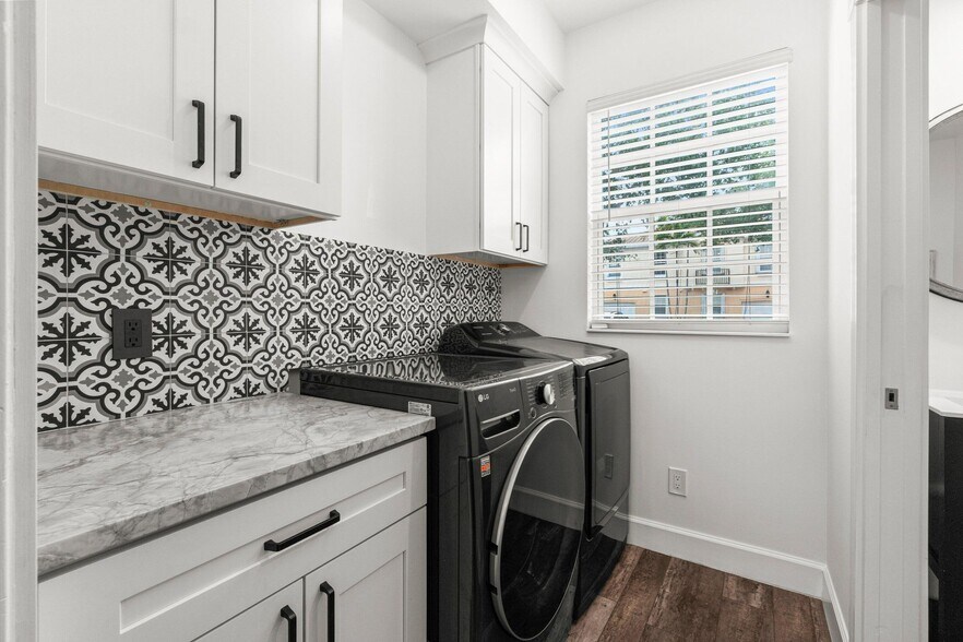 Building Photo - 508 Capistrano Dr