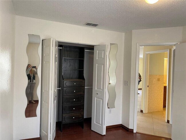 Building Photo - 3524 Chinaberry Ln