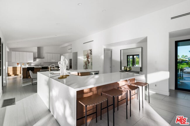 Building Photo - 49723 Ave Montero