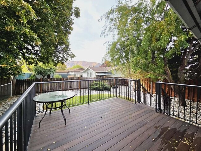 Building Photo - 3BR Duplex That Lives Like a Home | Huge Driveway + Private Yard + Deck