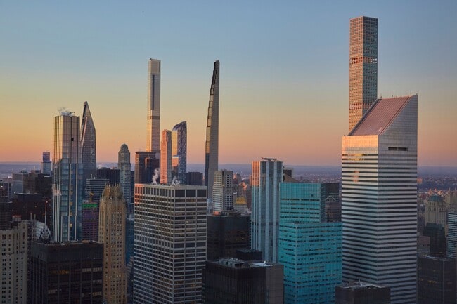 Building Photo - 845 United Nations Plaza
